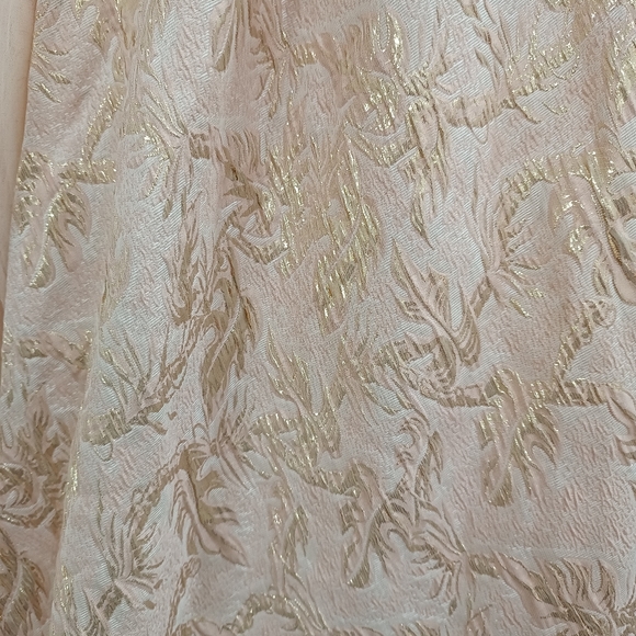 Heavy wedding dress - Picture 6 of 9